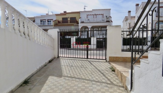 Venta - Semi-detached house - Torrevieja