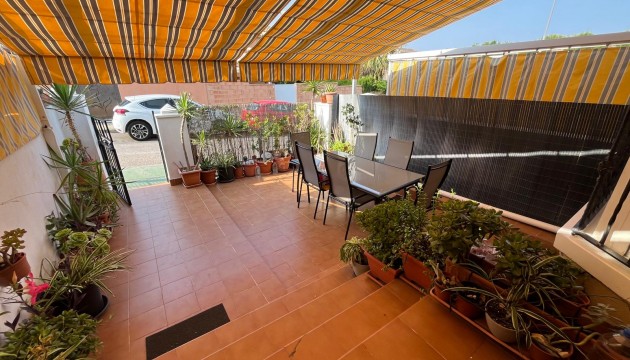 Sale - Villas - Torrevieja - Los altos