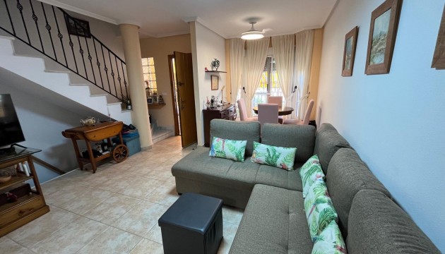 Sale - Villas - Torrevieja - Los altos