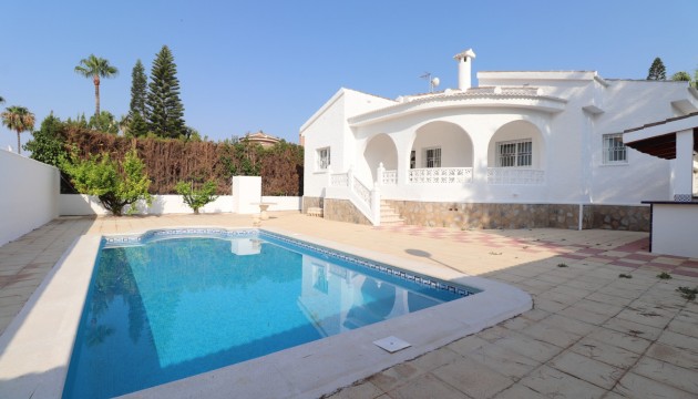 Resale - Villen
 - Ciudad Quesada - Doña Pepa