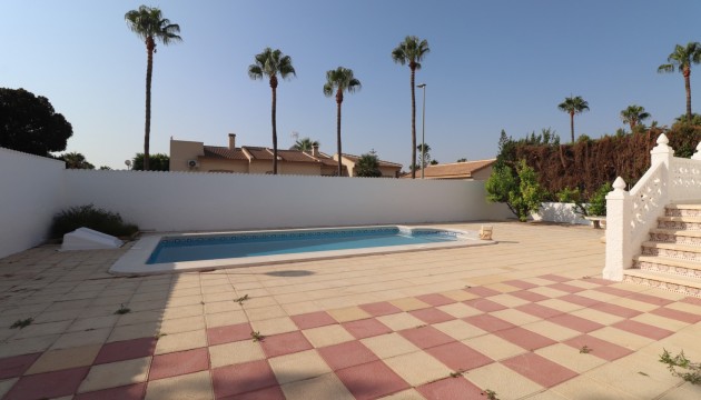 Resale - Villen
 - Ciudad Quesada - Doña Pepa