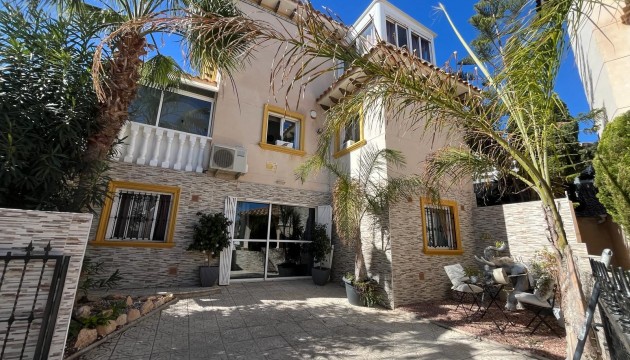 Sale - Villas - Playa Flamenca - Orihuela Costa