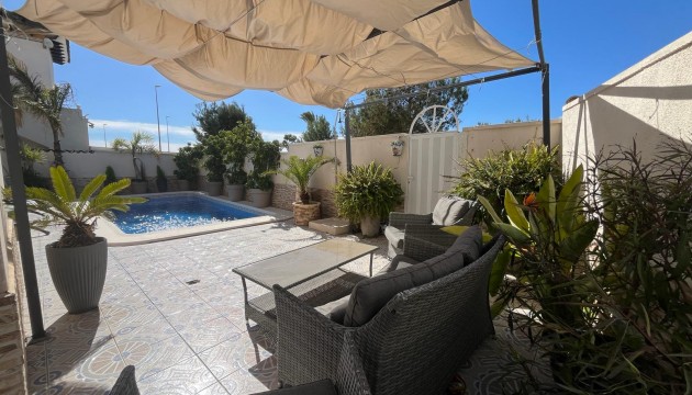 Sale - Villas - Playa Flamenca - Orihuela Costa