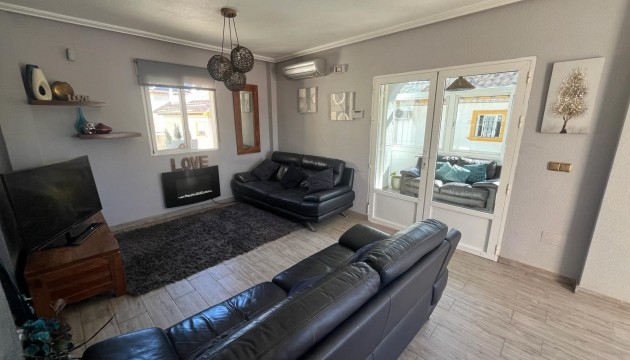 Sale - Villas - Playa Flamenca - Orihuela Costa