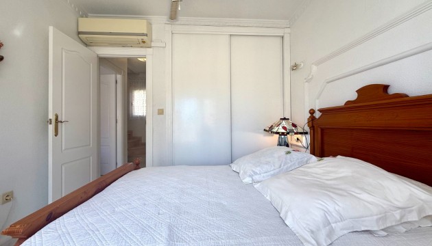 Resale - Villen
 - Villamartin