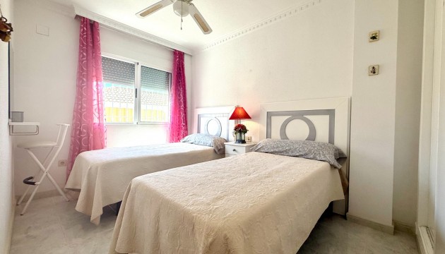 Resale - Villen
 - Villamartin