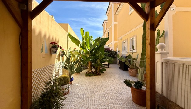 Resale - Villen
 - Villamartin