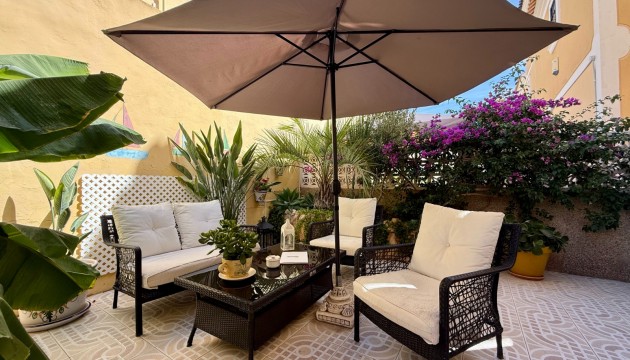 Resale - Villen
 - Villamartin