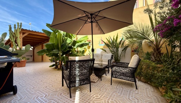 Resale - Villen
 - Villamartin