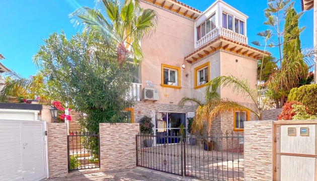 Venta - Villas
 - La Zenia