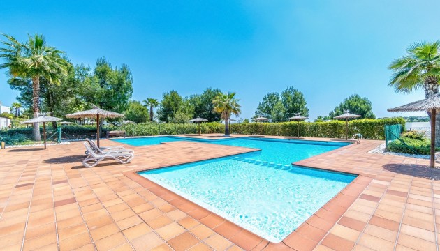 Venta - Apartamento - Las Colinas Golf and Country Club