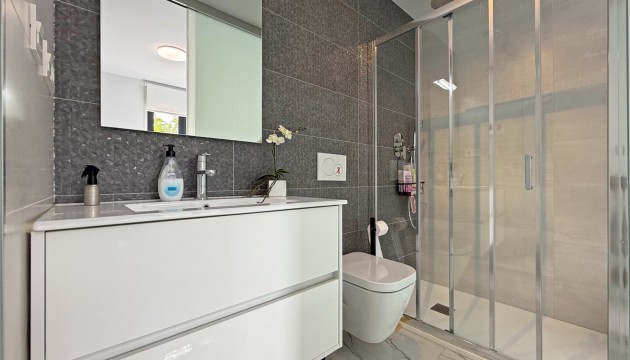 Resale - Wohnung - Los Altos