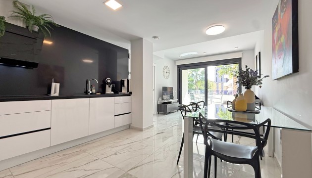 Resale - Wohnung - Los Altos