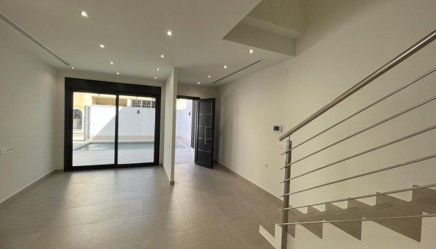 Nouvelle construction - Villas
 - Almoradi - Heredades