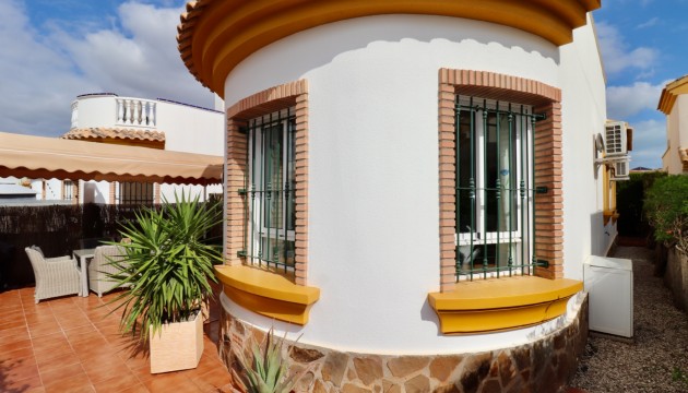 Sale - Villas - Guardamar - El Raso