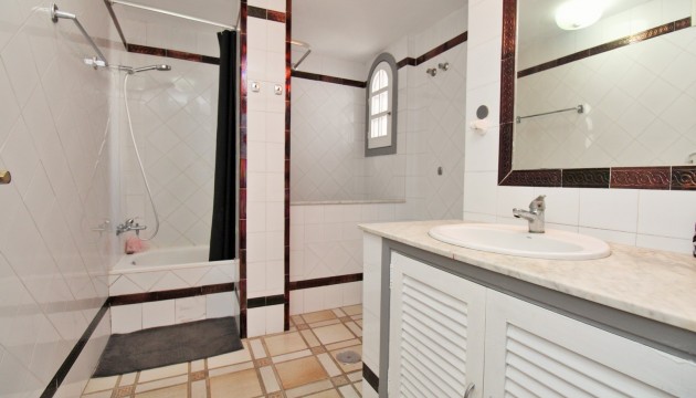 Resale - Wohnung - Villamartin - Villamartín