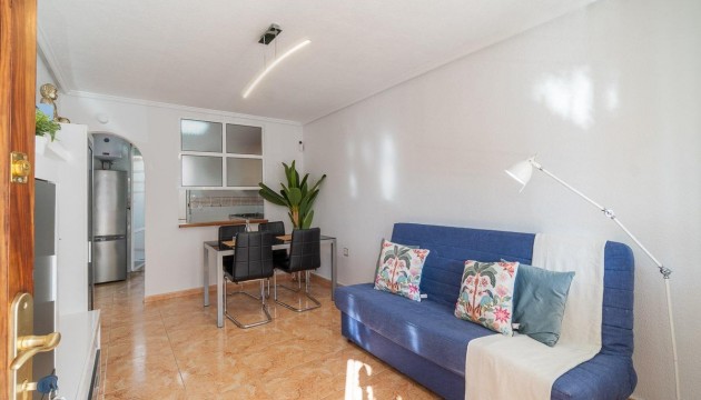 Sale - Villas - Torrevieja - El limonar