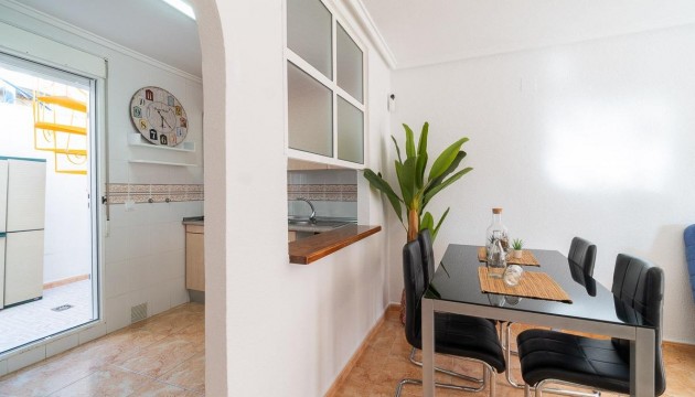 Sale - Villas - Torrevieja - El limonar