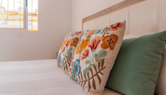 Sale - Villas - Torrevieja - El limonar