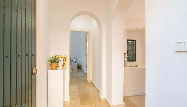 Resale - Villen
 - Villamartin