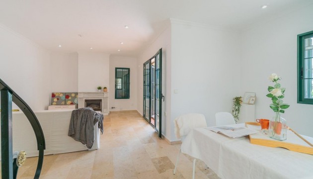 Resale - Villen
 - Villamartin