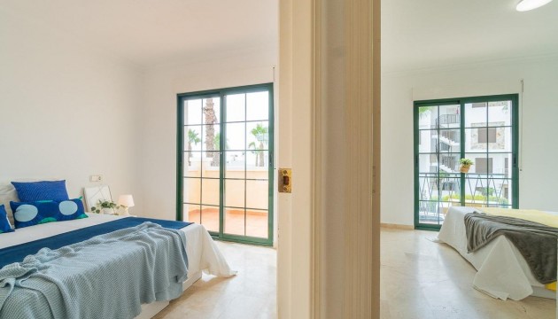 Resale - Villen
 - Villamartin