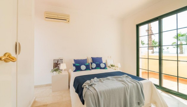 Resale - Villen
 - Villamartin