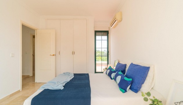 Resale - Villen
 - Villamartin