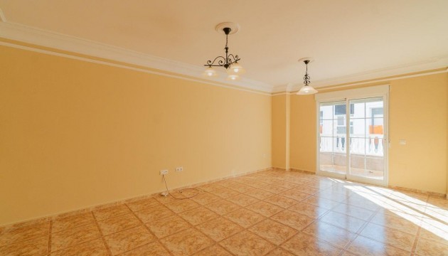 Sale - Apartment - Torrevieja - Centro