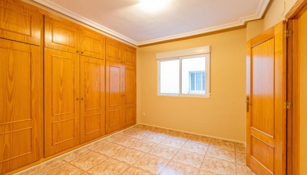Sale - Apartment - Torrevieja - Centro