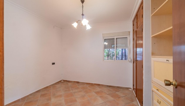 Resale - Villen
 - Torrevieja - Los altos