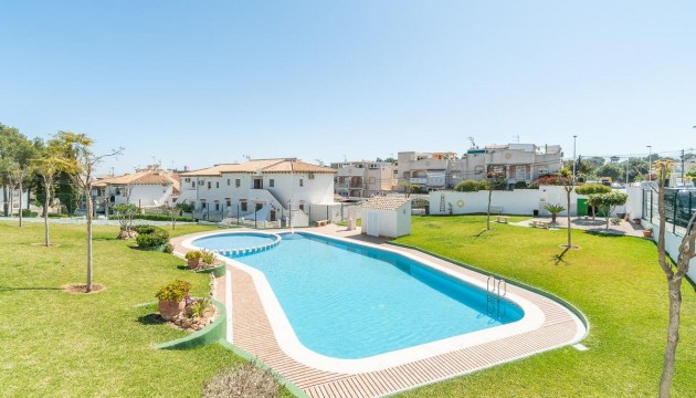 Sale - Apartment - Torrevieja - Los balcones