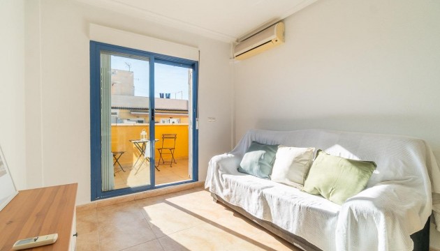 Sale - Apartment - Torrevieja - Centro