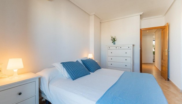 Sale - Apartment - Torrevieja - Centro