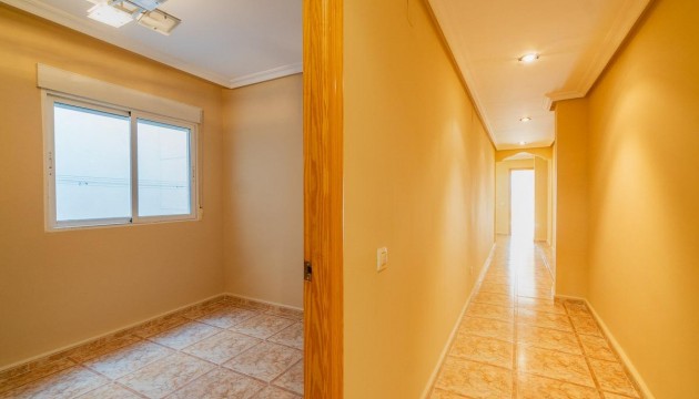 Resale - Wohnung - Torrevieja - Centro
