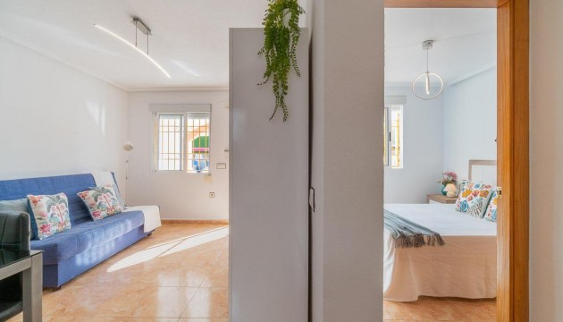 Sale - Villas - Torrevieja - El limonar