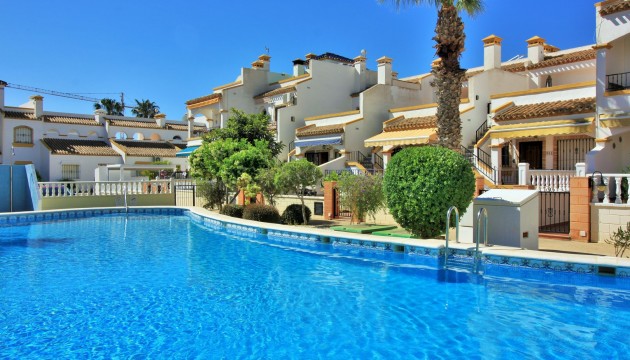 Sale - Townhouse - Villamartin - Los Dolses