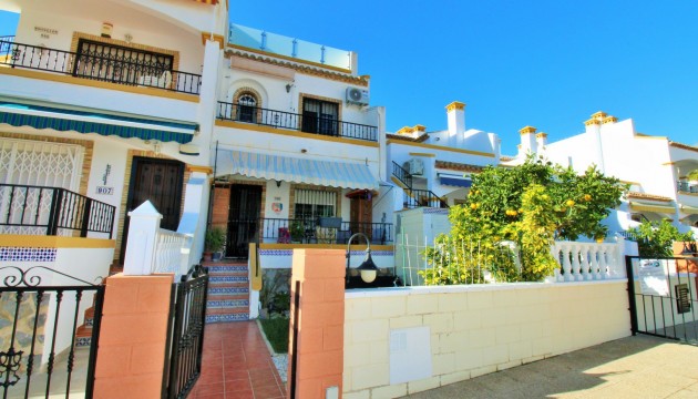 Sale - Townhouse - Villamartin - Los Dolses