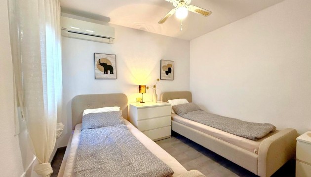 Venta - Villas
 - Villamartin - Villamartín