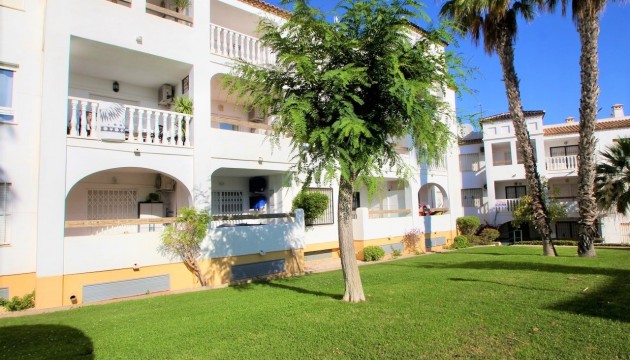 Sale - Apartment - Villamartin - Villamartín