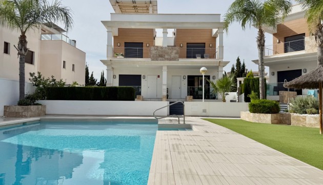 Sale - Townhouse - Ciudad Quesada - Lo Marabu