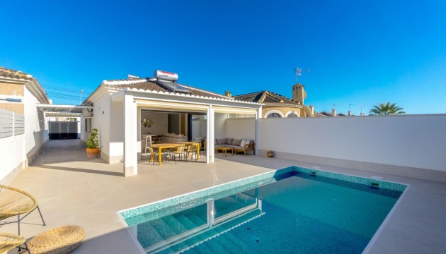 Sale - Villas - Torrevieja - San Luis
