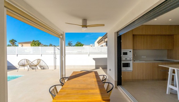 Sale - Villas - Torrevieja - San Luis