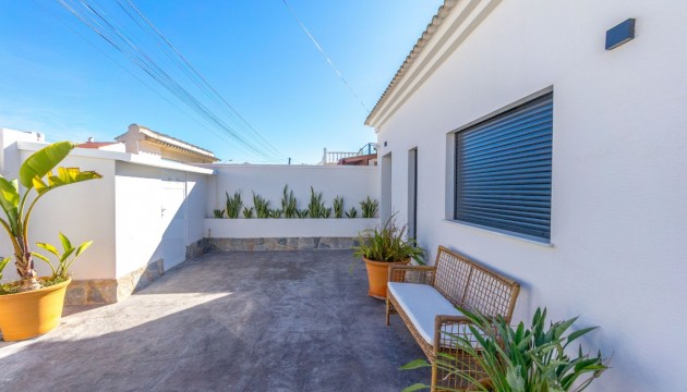 Sale - Villas - Torrevieja - San Luis