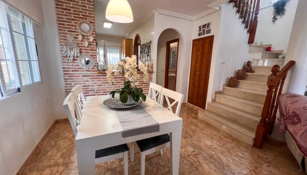 Sale - Villas - Guardamar - El Raso