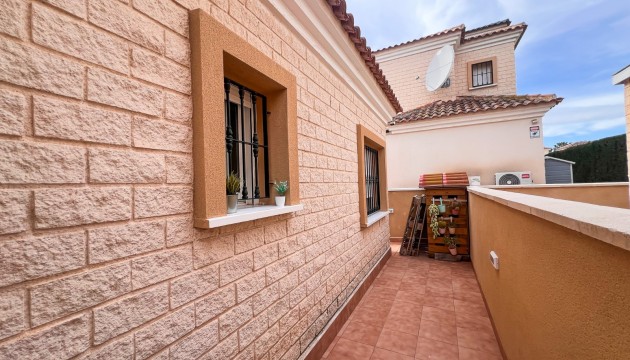 Sale - Villas - Guardamar - El Raso