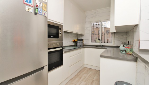 Resale - Villen
 - Playa Flamenca