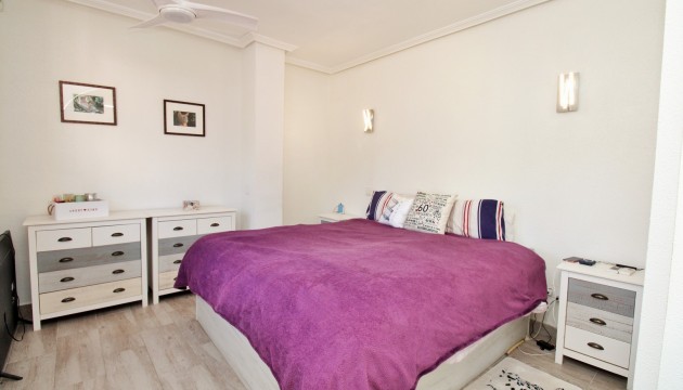 Resale - Villen
 - Playa Flamenca