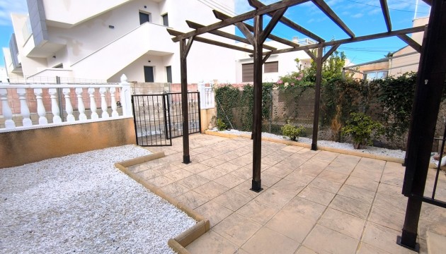 Sale - Townhouse - Torrevieja - Lago jardin