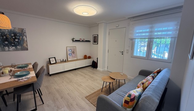 Resale - Townhouse - Cabo Roig